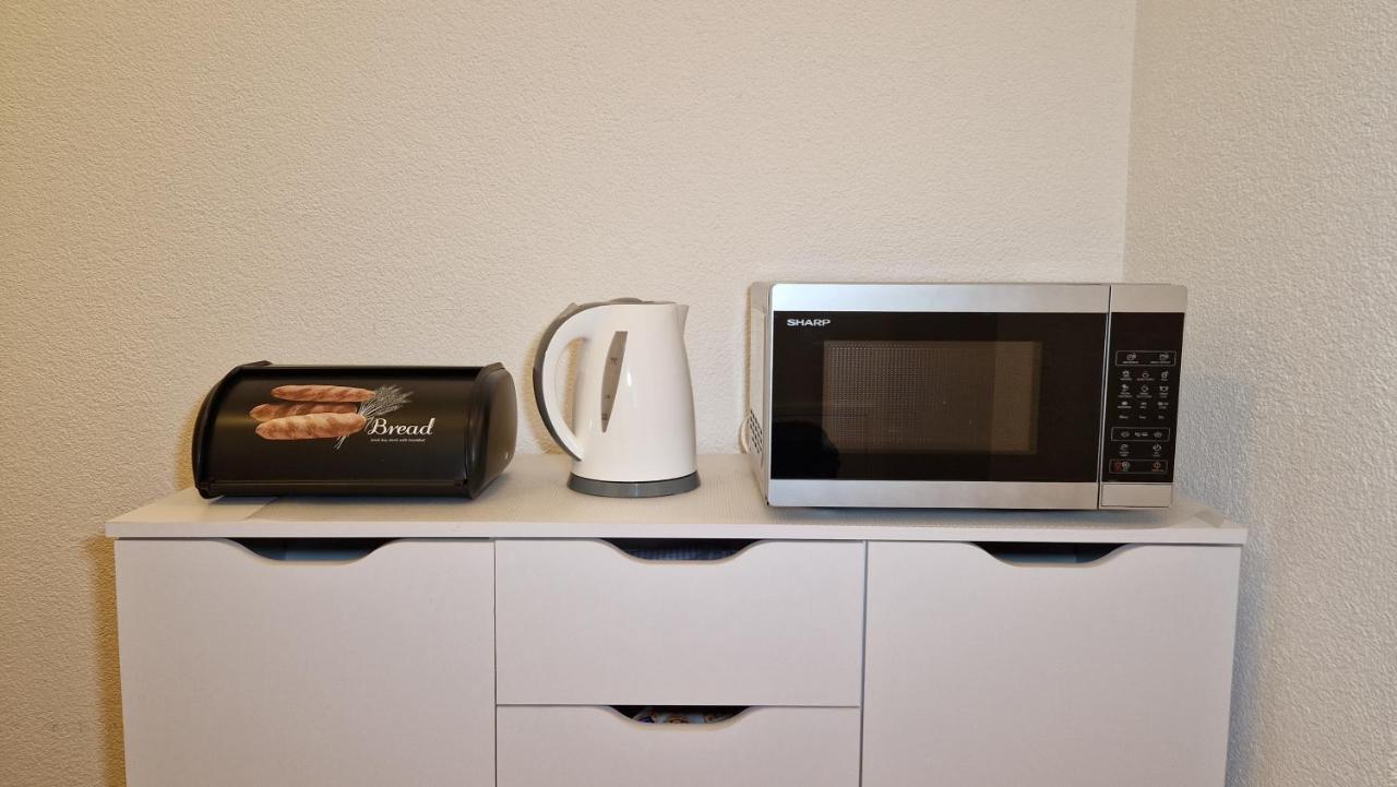 Apartments In Rijeka, Free Parking And Large Terrace, 15Min Drive From The Beach Eksteriør billede