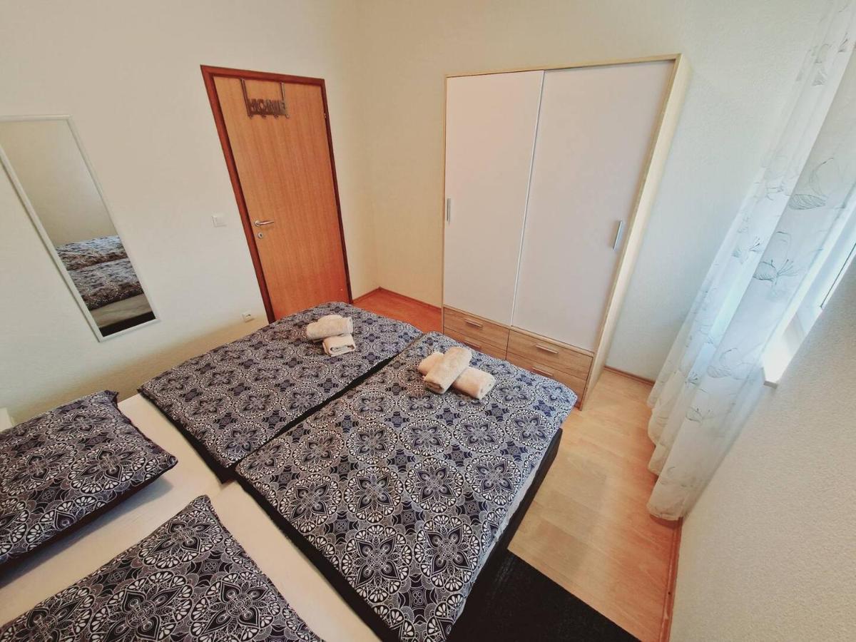 Apartments In Rijeka, Free Parking And Large Terrace, 15Min Drive From The Beach Eksteriør billede