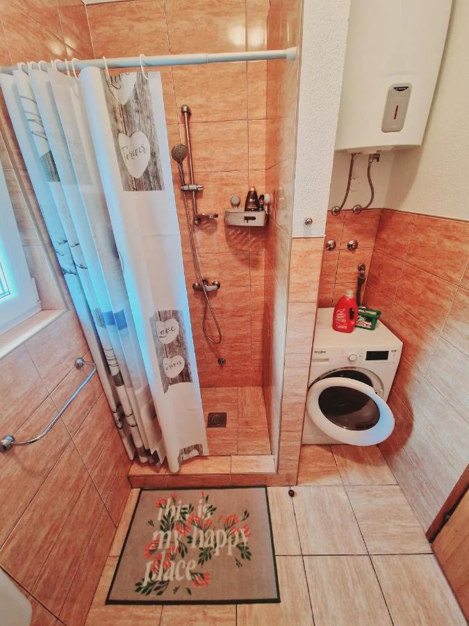 Apartments In Rijeka, Free Parking And Large Terrace, 15Min Drive From The Beach Eksteriør billede