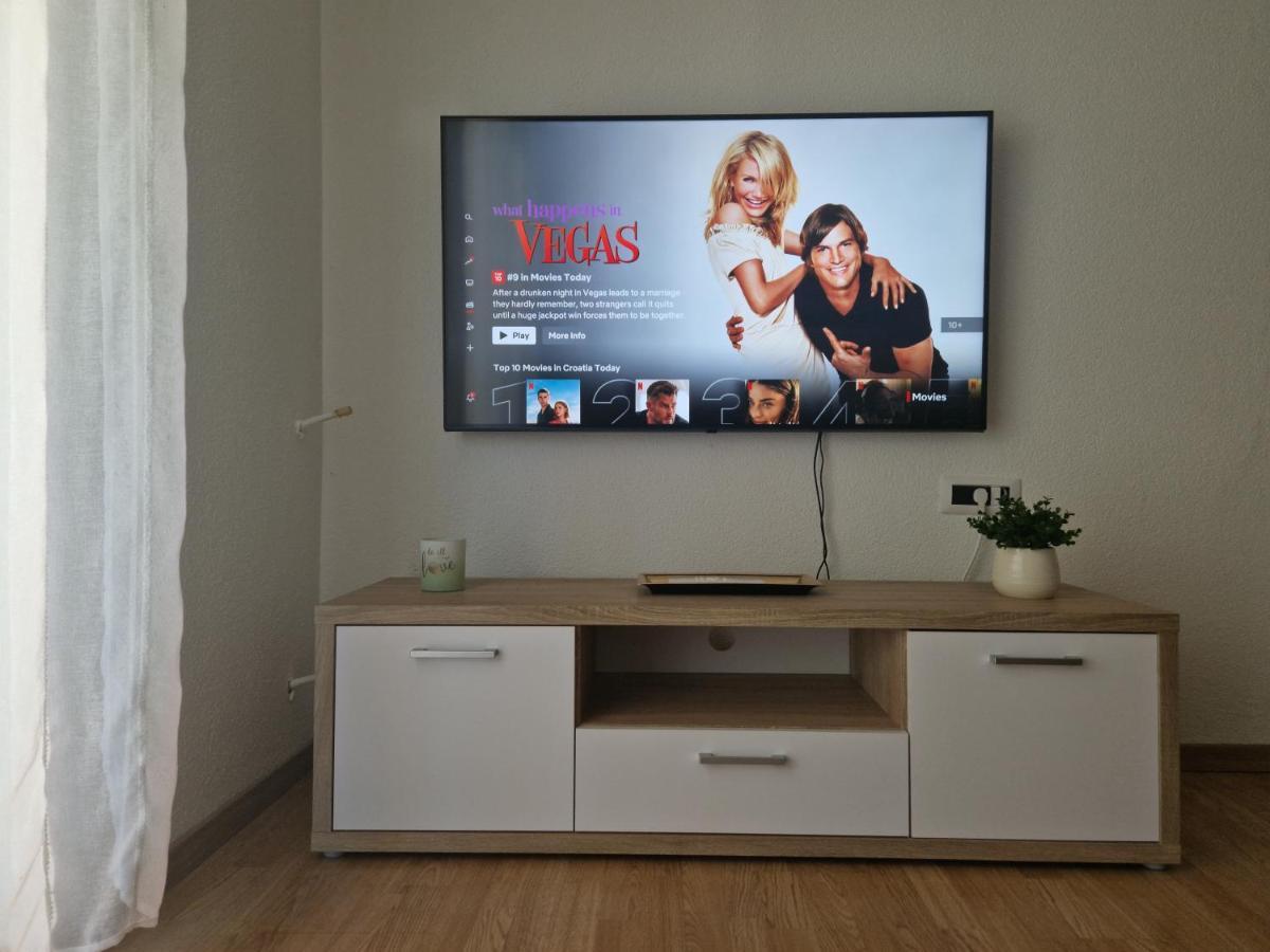 Apartments In Rijeka, Free Parking And Large Terrace, 15Min Drive From The Beach Eksteriør billede